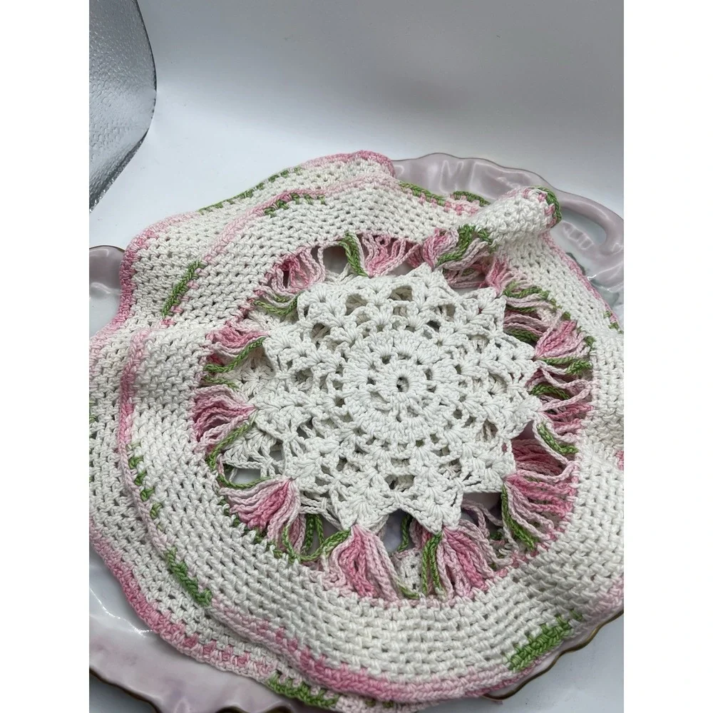 Round Doily‎ Pink & Green And White 9.5 Wide Set Of 3